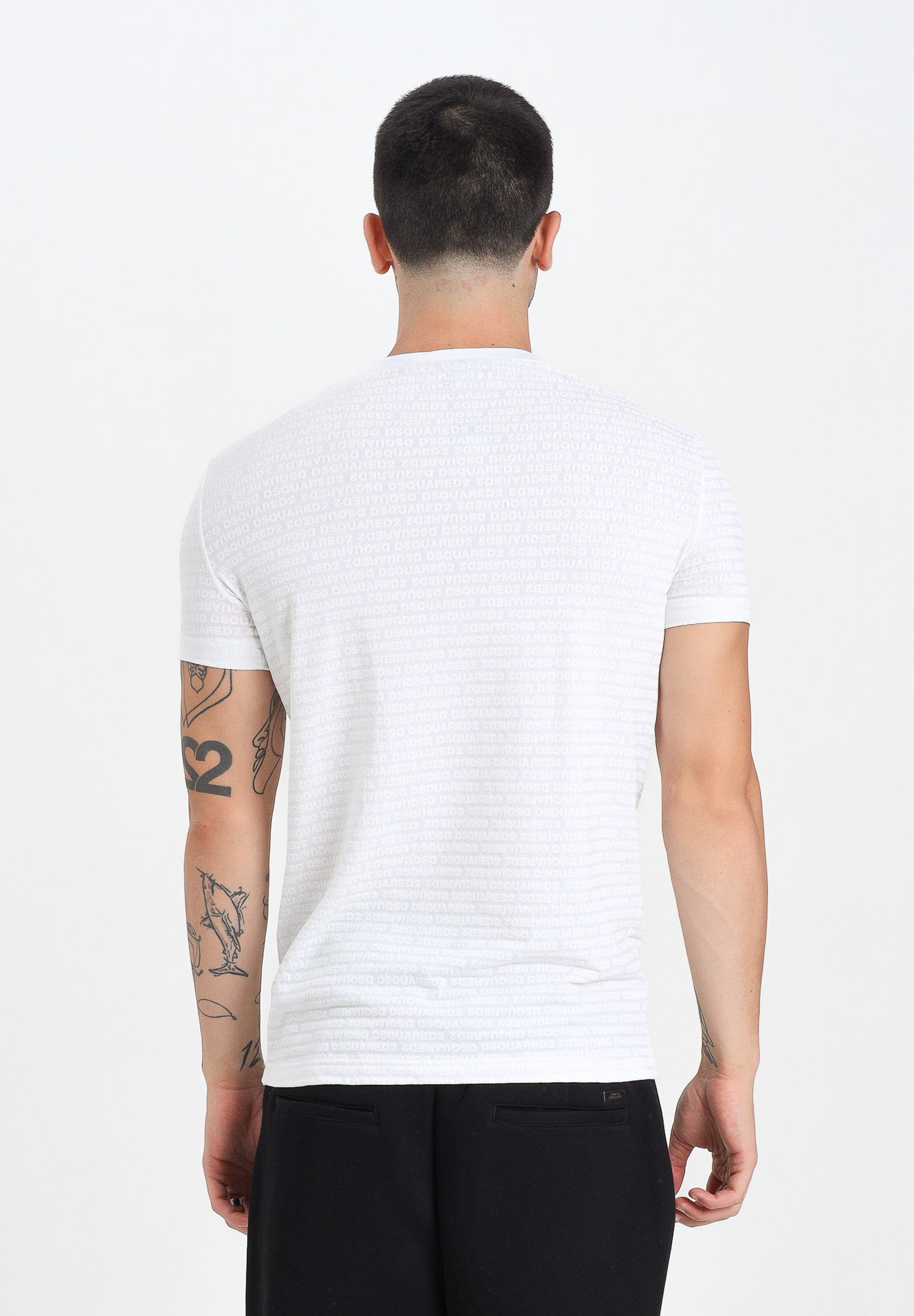 DSQUARED2 T-shirt a manica corta bianca da uomo con logo all--over D9H136200T 110 DSQUARED2 