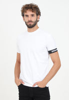 DSQUARED2 T-shirt a manica corta bianca da uomo con manica logata D9M3S6210 100 DSQUARED2 