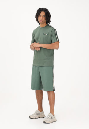 EA7 Shorts sportivo verde salvia da uomo con bande logate laterali 7M001481AF12660 U7260 EA7 