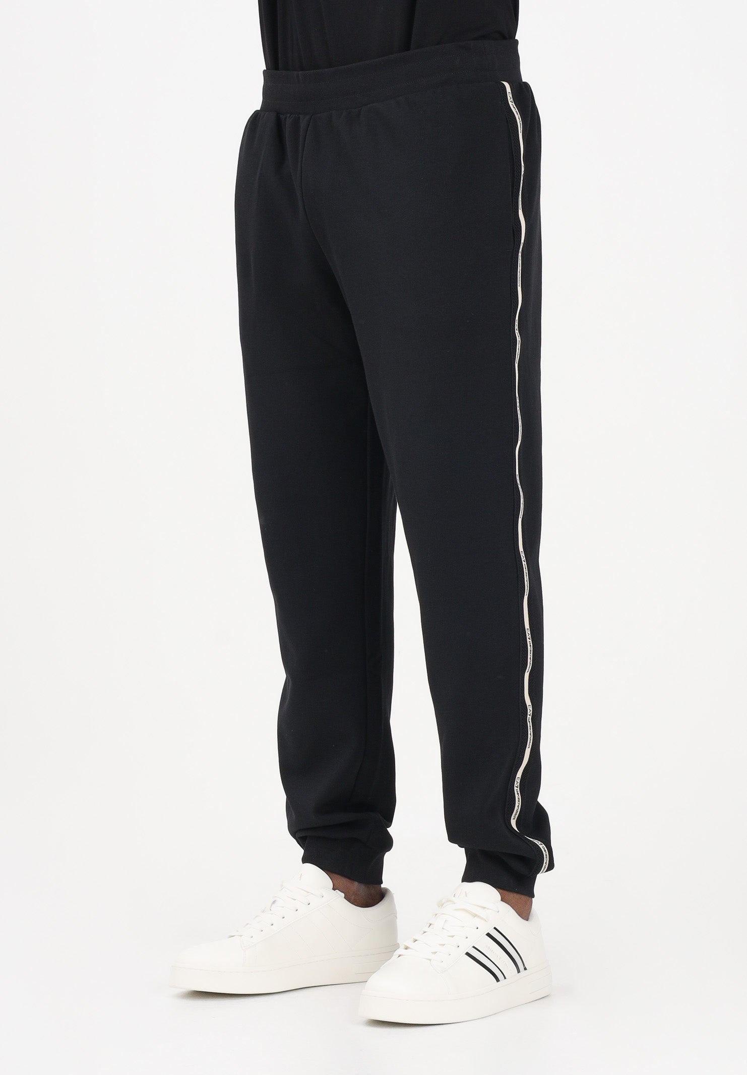EA7 Pantalone sportivo nero da uomo con banda laterale a contrasto 7M001482AF12660 UC001 EA7 