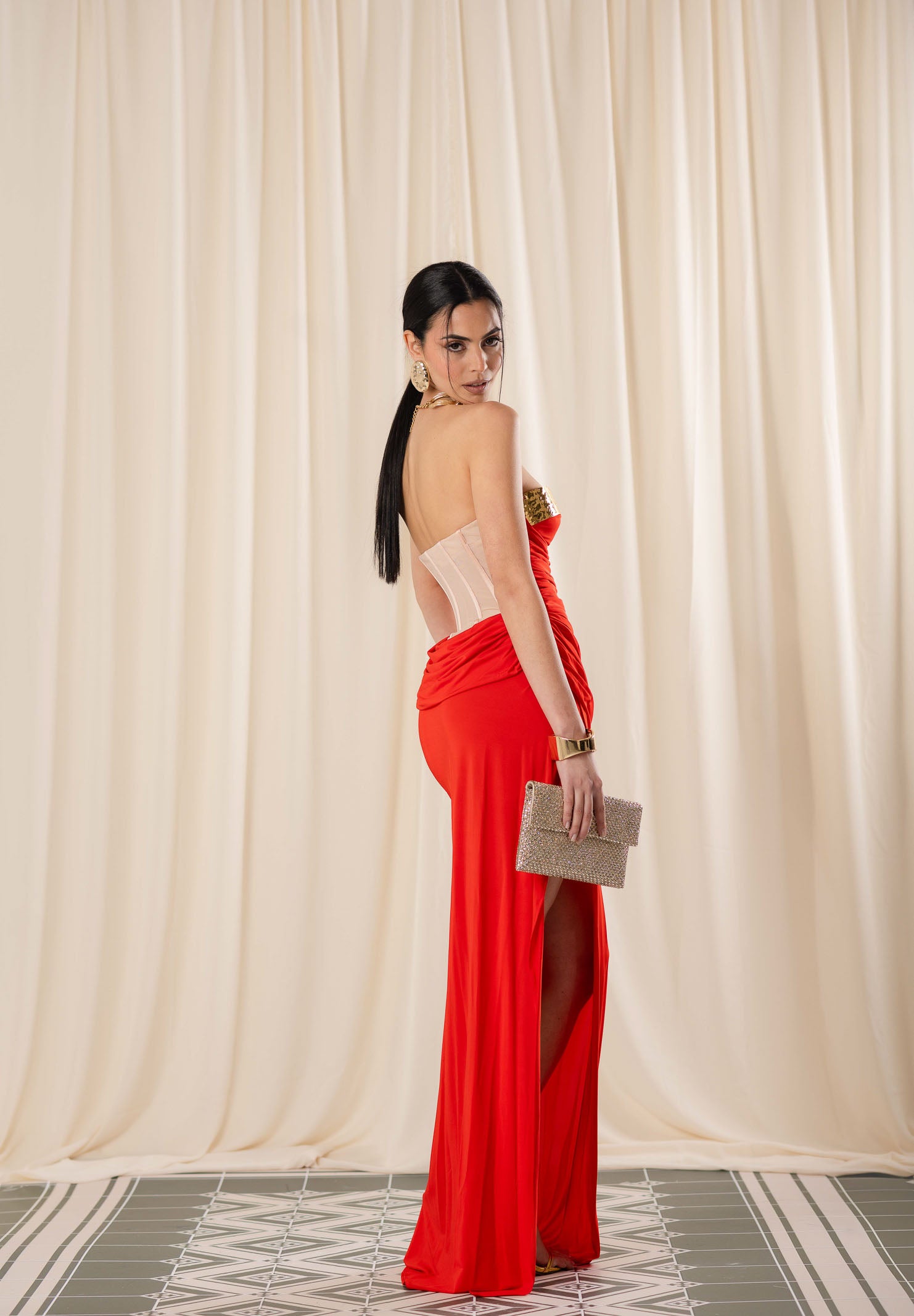 ELISABETTA FRANCHI Abito lungo rosso da donna con coppe in metallo ABR3562E2 FG2 ELISABETTA FRANCHI 