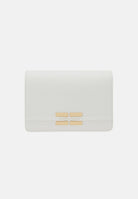 ELISABETTA FRANCHI Pochette burro da donna con logo BS39A61E2 193 ELISABETTA FRANCHI 