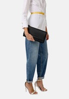 ELISABETTA FRANCHI Pochette nera da donna realizzata in vera pelle BS99A61E2 110 ELISABETTA FRANCHI 