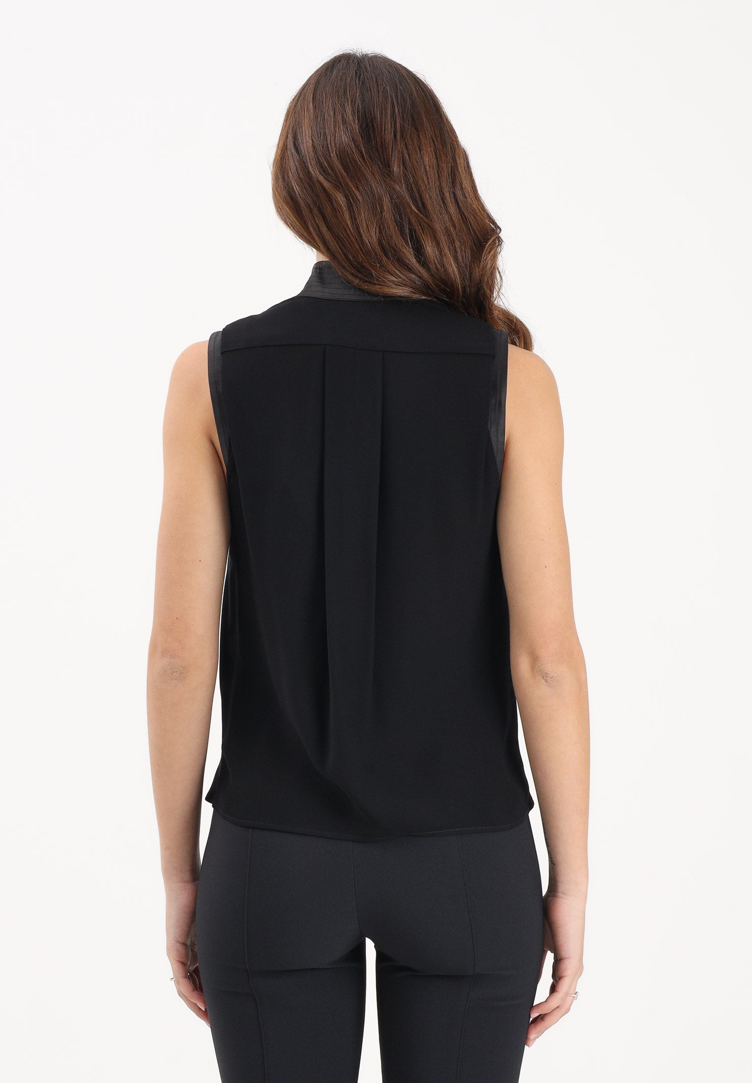 ELISABETTA FRANCHI Top elegante nero da donna  in georgette di viscosa CA13461E2 110 ELISABETTA FRANCHI 