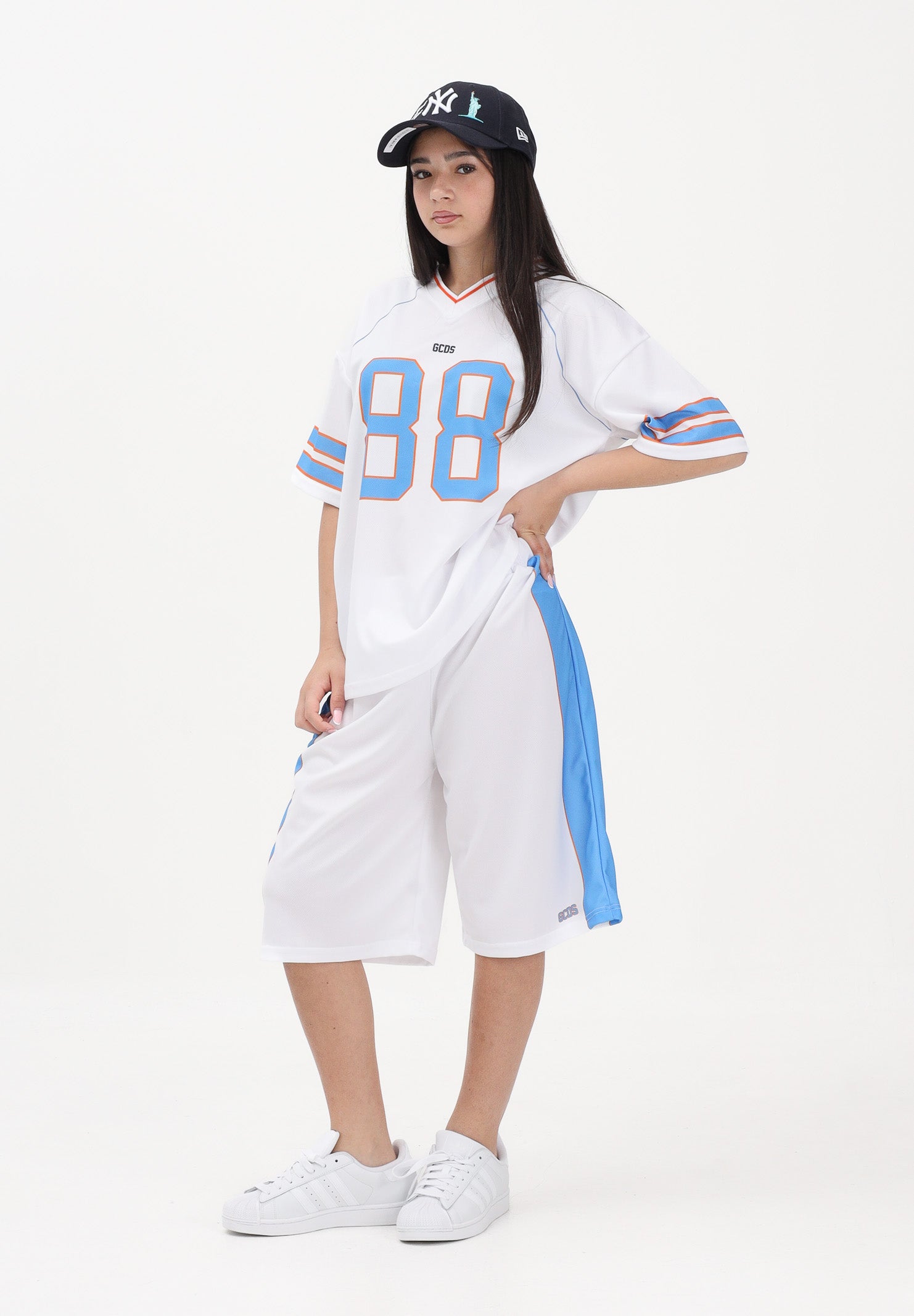GCDS Shorts bianco per donna, ragazzi e bambini con logo C1BJQL710J338 100E GCDS 