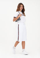 GCDS Shorts sportivo bianco per uomo e donna con bande laterali C1MEQL214F004 100B GCDS 