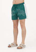 GCDS Shorts mare verde e bianco da uomo con logo C1MEQS249T016 883A GCDS 