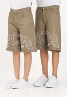 GCDS Bermuda in denim beige per uomo e donna con logo C1MWQL223D087 320T GCDS 