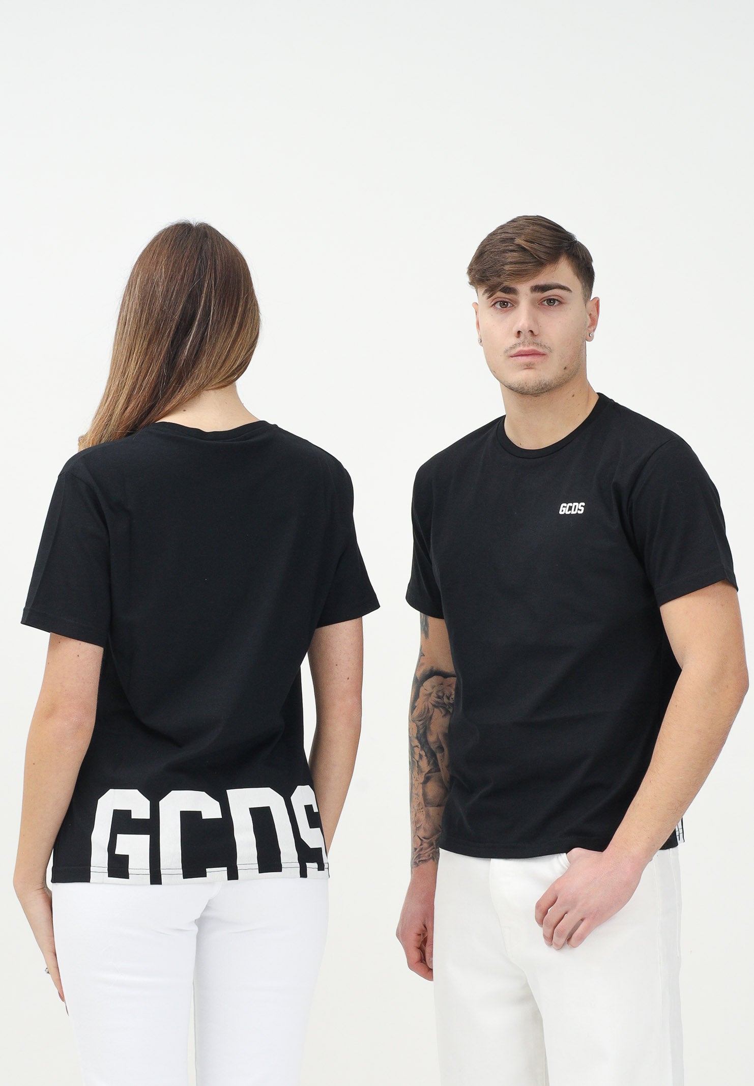 GCDS T-shirt a manica corta nera per uomo e donna con logo sul retro Z0MLQC101J023 999A GCDS 