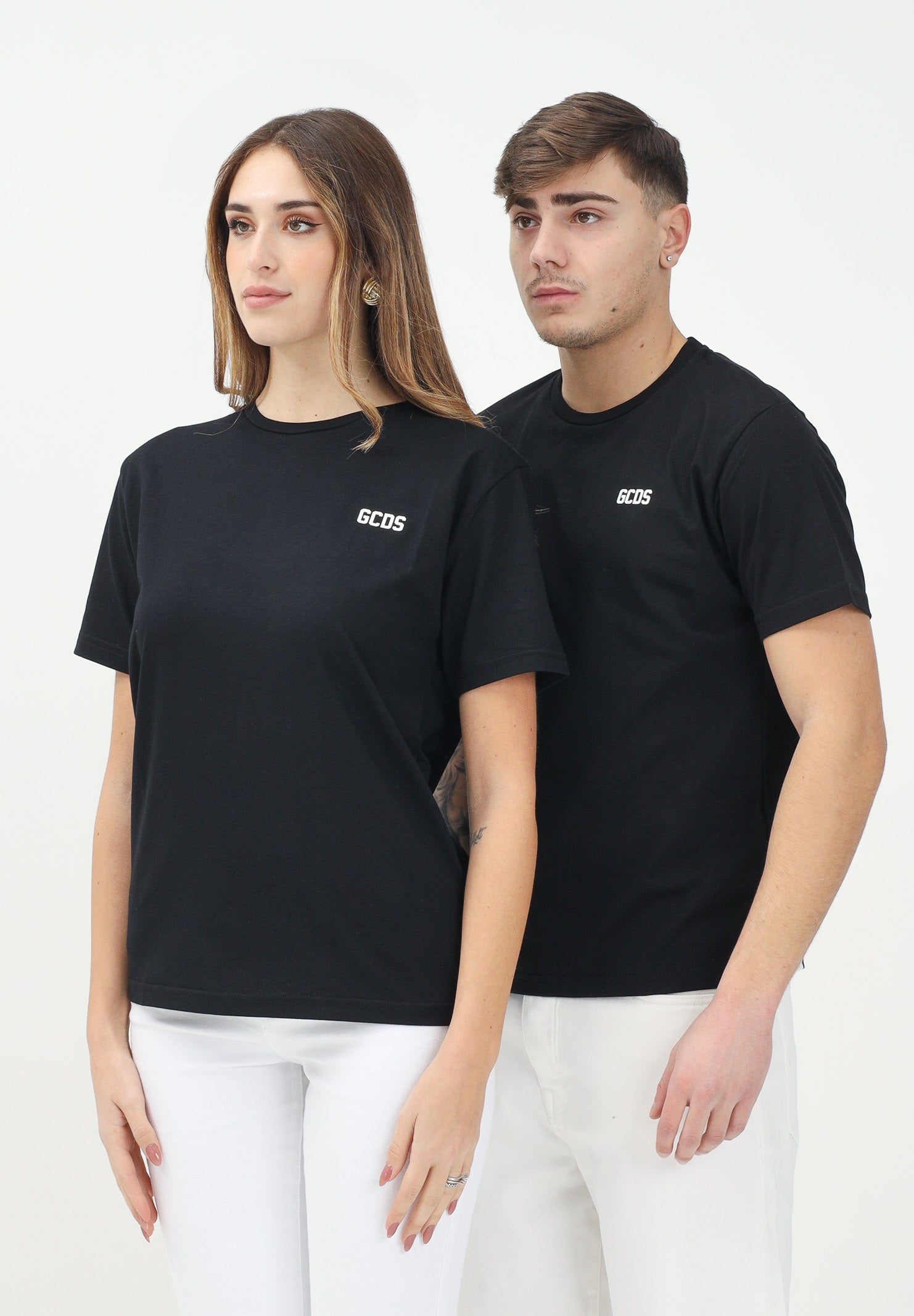 GCDS T-shirt a manica corta nera per uomo e donna con logo sul retro Z0MLQC101J023 999A GCDS 