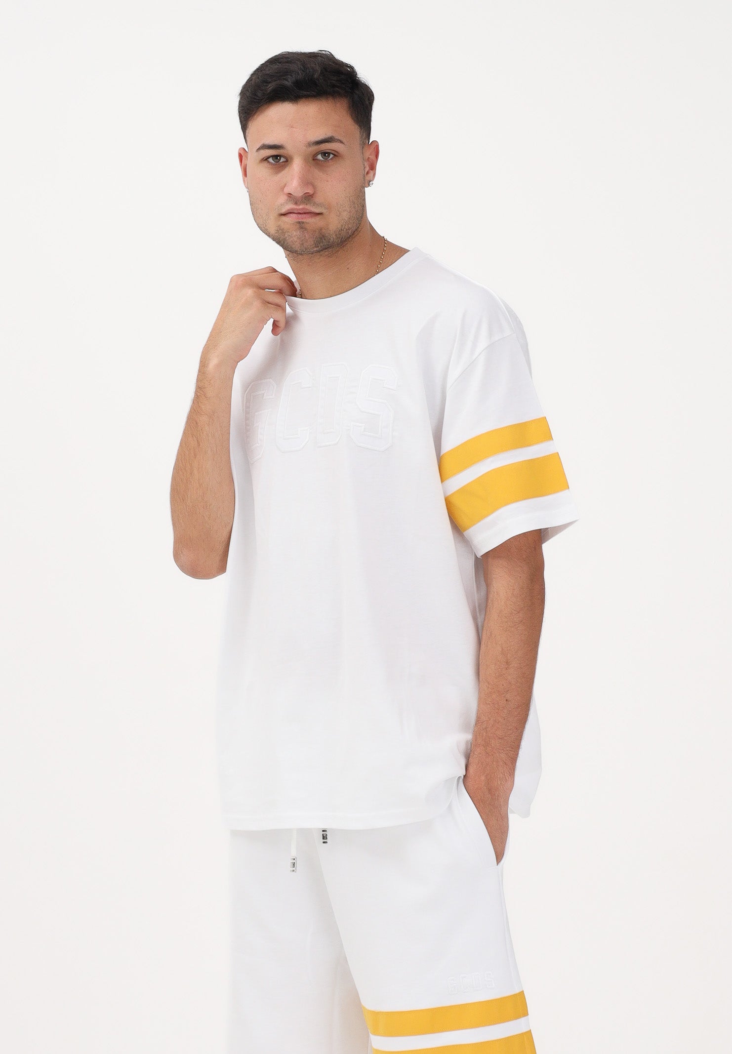 GCDS T-shirt a manica corta bianca per uomo e donna con logo Z0MLQC106J101 100Y GCDS 