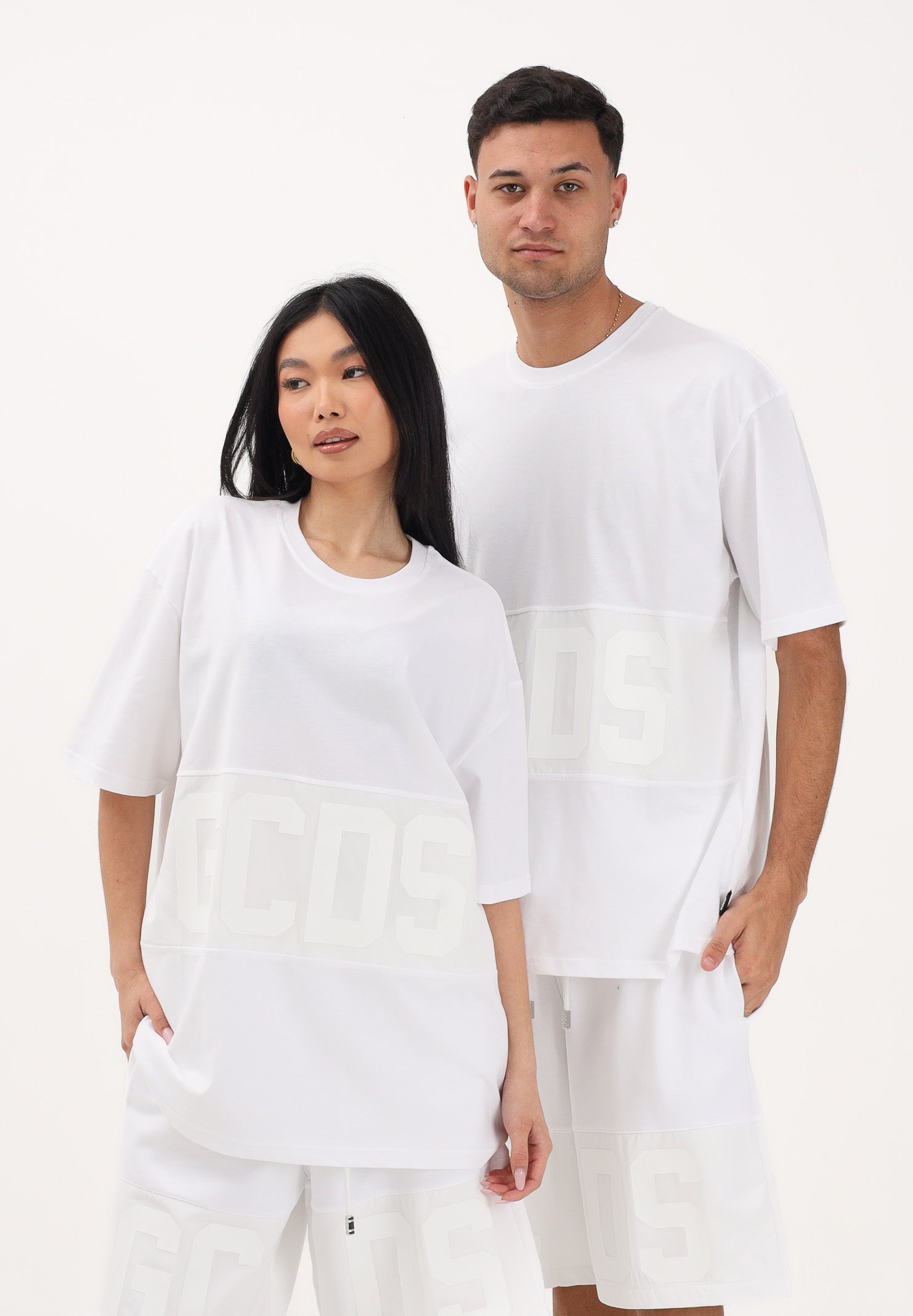 GCDS T-shirt a manica corta bianca per uomo e donna con logo Z0MLQC109J101 100A GCDS 