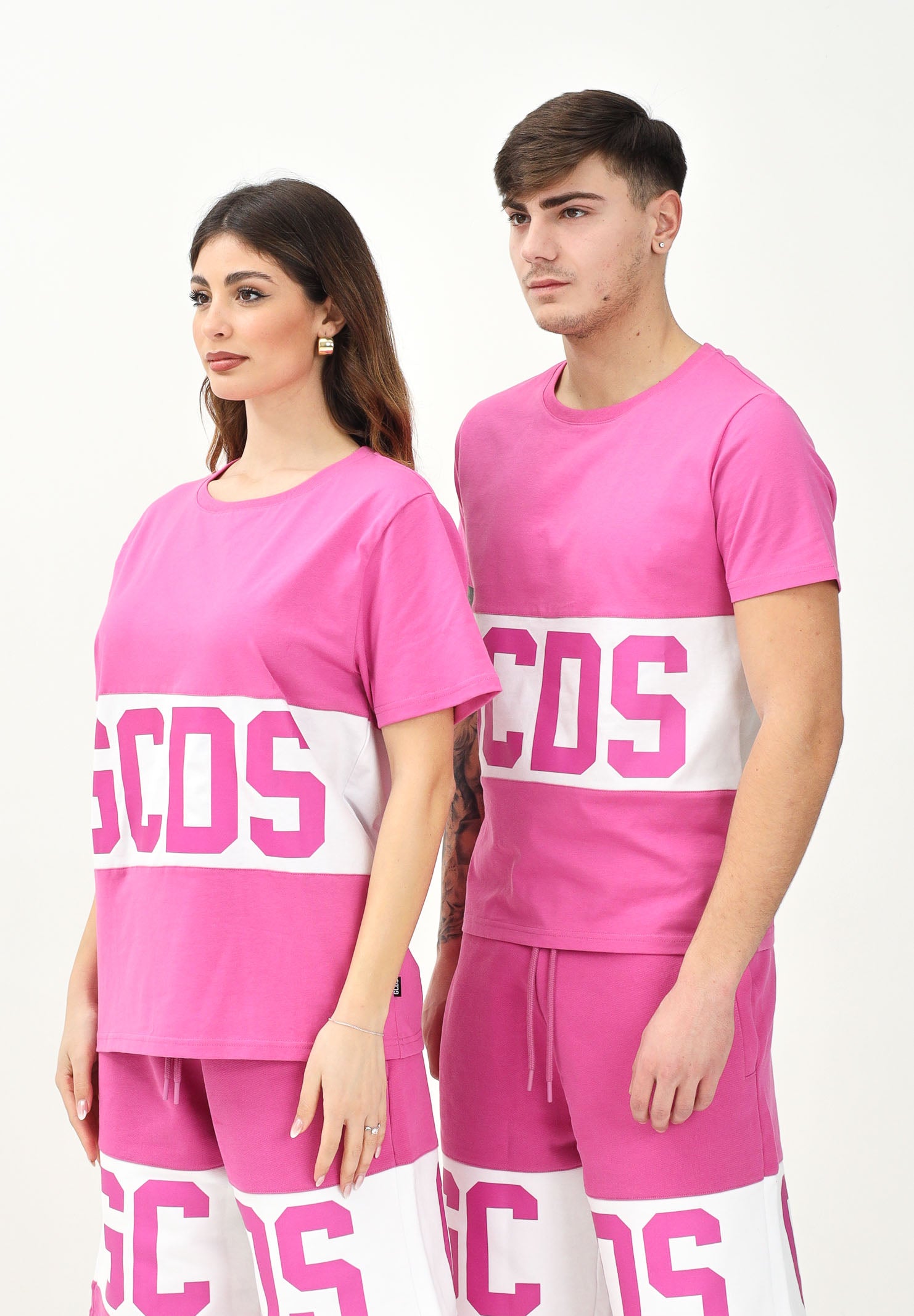 GCDS T-shirt a manica corta fucsia per uomo e donna con logo Z0MLQC140J101 575A GCDS 
