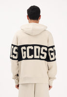 GCDS Felpa con cappuccio beige per uomo e donna caratterizzata da banda a contrasto e logo Z0MLQE138F004 316B GCDS 