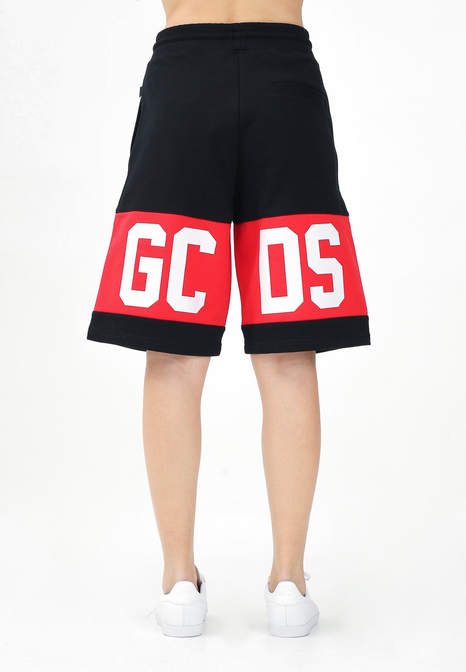 GCDS Shorts sportivo nero per uomo e donna con logo Z0MLQL228F004 999R GCDS 