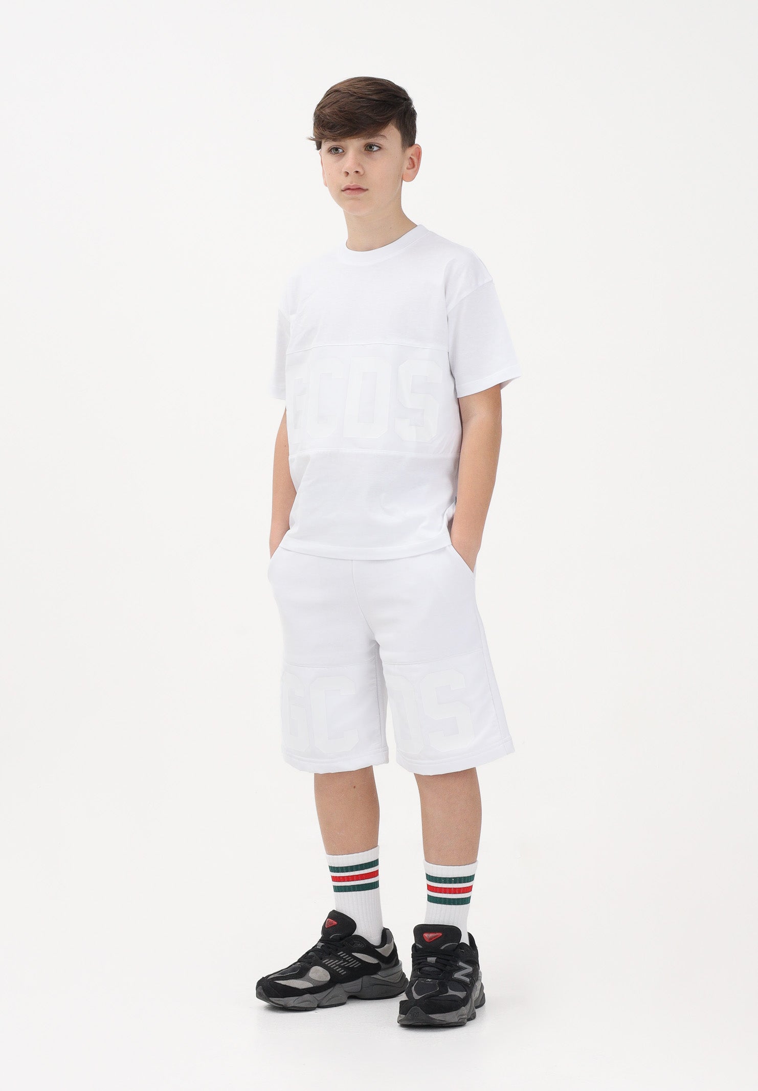 GCDS Shorts sportivo bianco per uomo e donna con logo Z0MLQL230F004 100A GCDS 