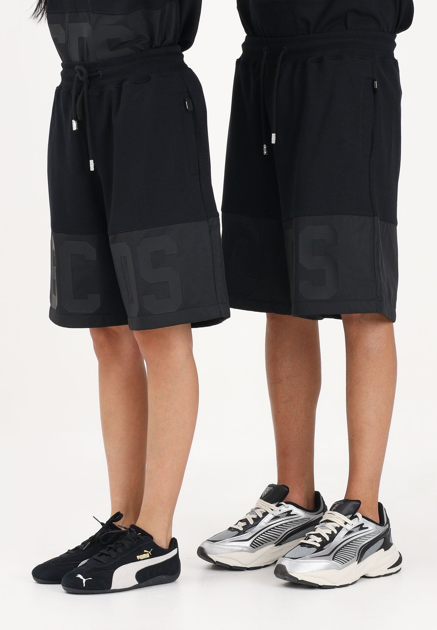 GCDS Shorts sportivo nero per uomo e donna con logo Z0MLQL230F004 999B GCDS 