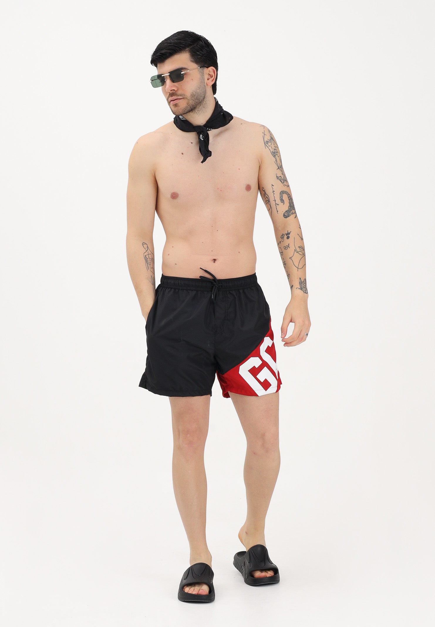 GCDS Shorts mare nero e rosso da uomo con stampa logo Z0MLQS254T016 999R GCDS 