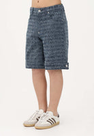 I'M BRIAN Shorts in denim medio da bambino realizzati con particolare lavorazione testurizzata KIMJ926 0028 I'M BRIAN 