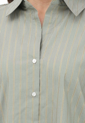 JDY Camicia a manica lunga verde da donna con sottili righe verticali 15359455 SE JDY 