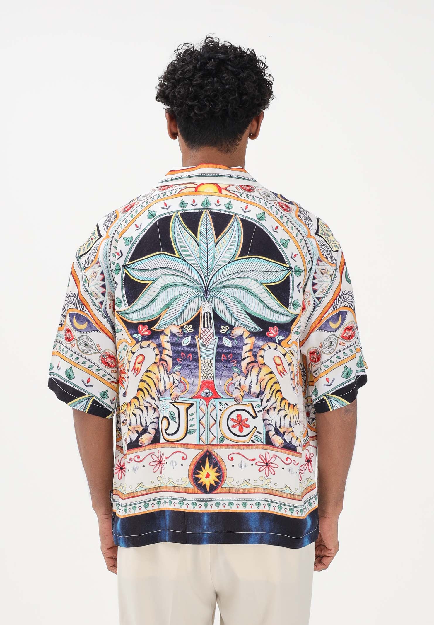 JUST CAVALLI Camicia a manica corta bianca da uomo con stampa grafica multicolor 80OALF04CNF05 004 JUST CAVALLI 