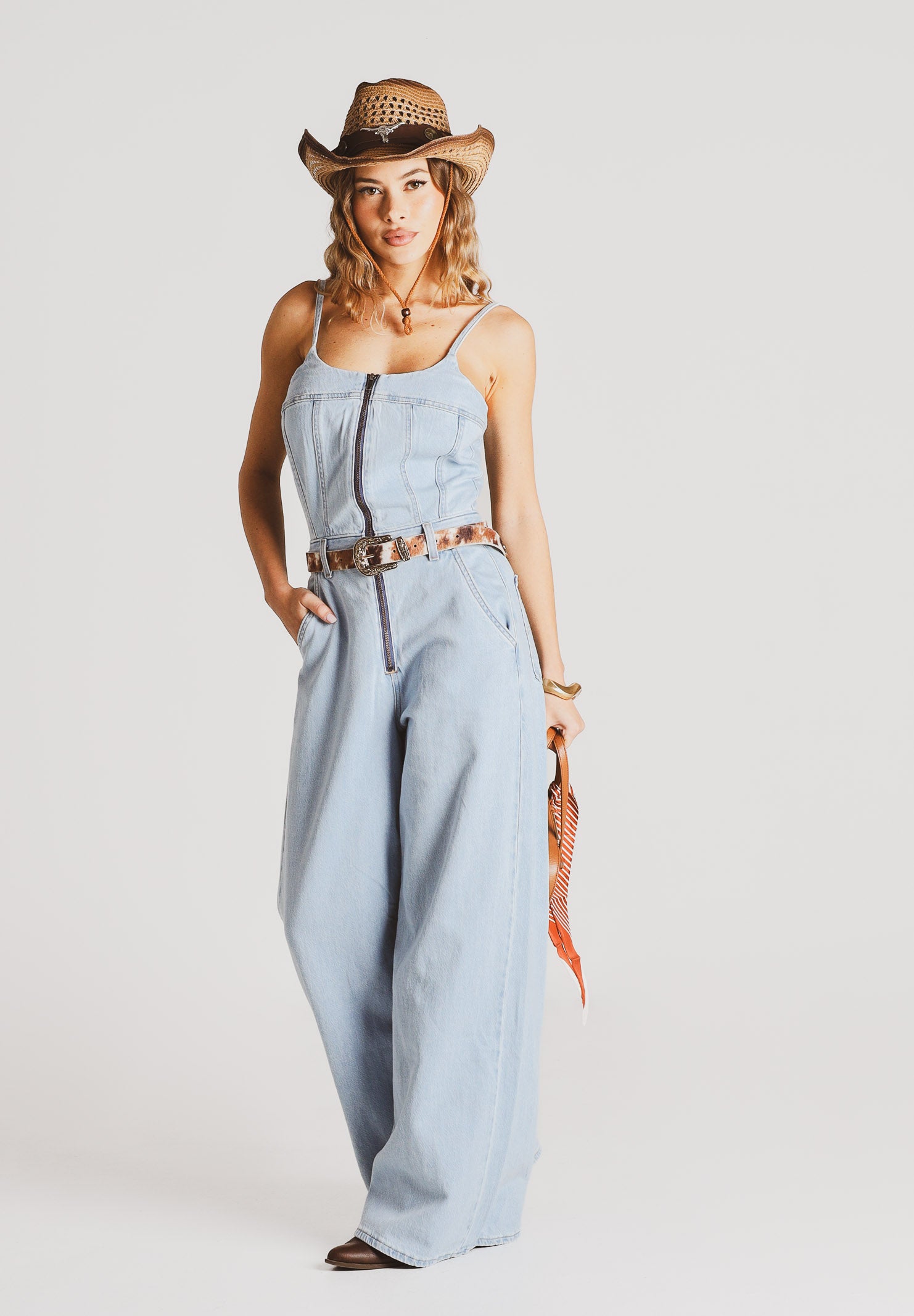 LEVI'S Tuta Bustier Lightweight in denim chiaro da donna 001WC-0005 . LEVI'S® 