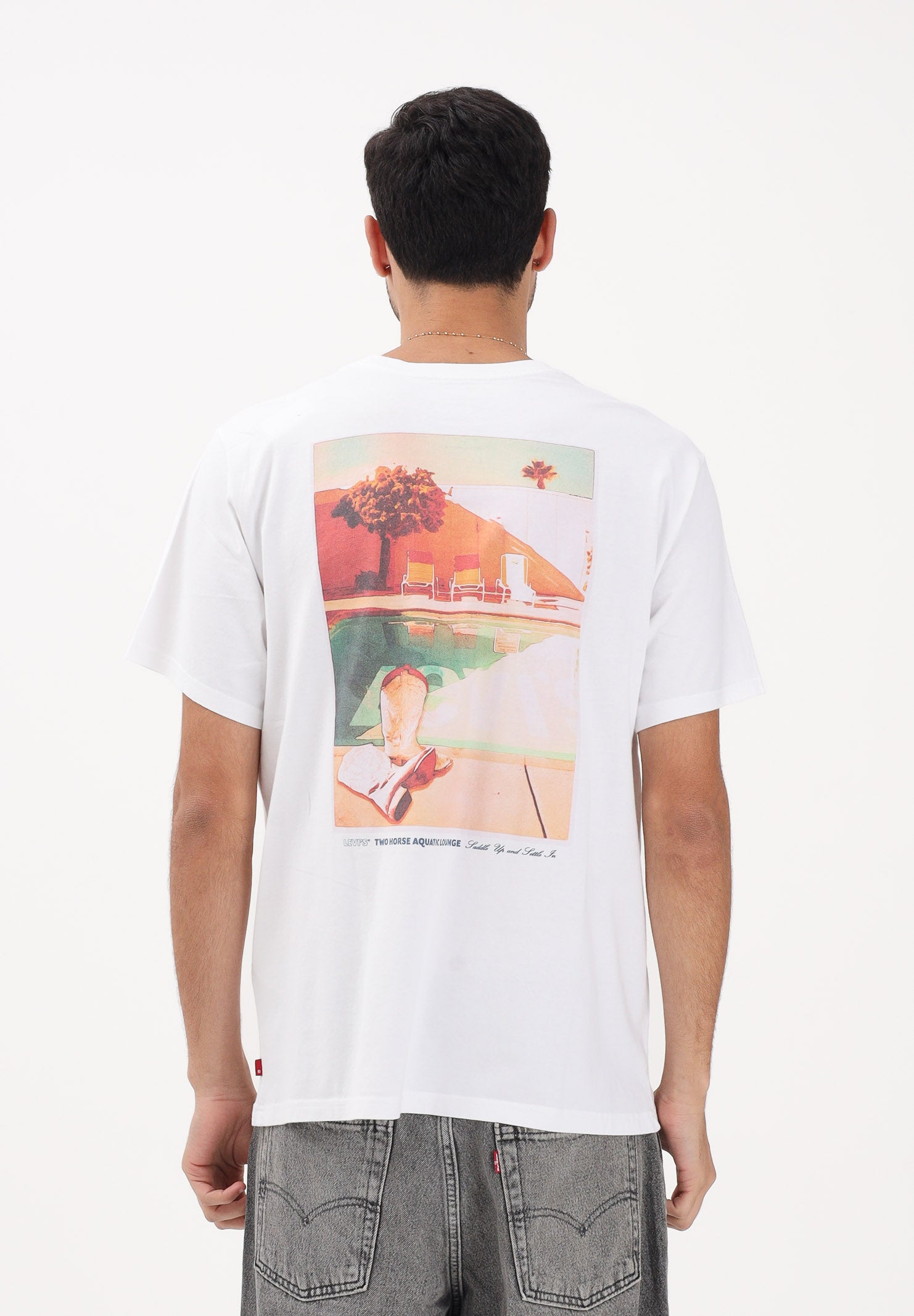LEVI'S T-shirt a manica corta bianca da uomo con stampa sul retro 16143-2375 . LEVI'S® 