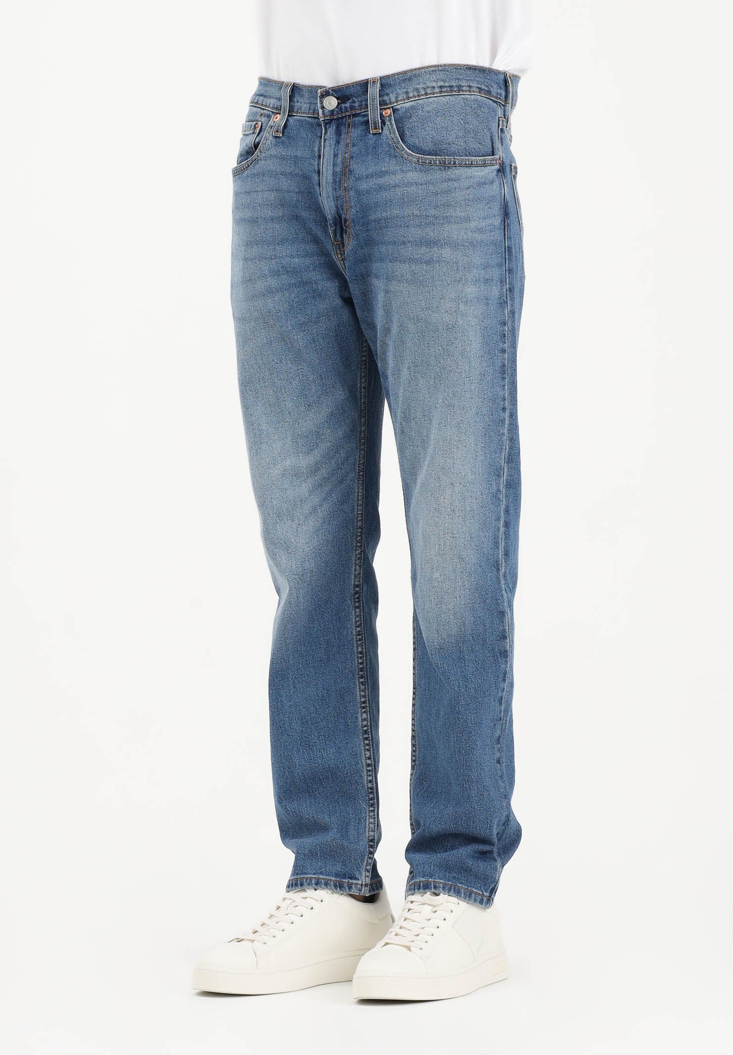 LEVI'S Jeans 502™ Taper Fit in denim medio da uomo 29507-1317 . LEVI'S® 