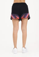 MARCELO BURLON COUNTY OF MILAN Shorts sportivo nero da donna con stampa 26ECM30105 NEVIAR MARCELO BURLON COUNTY OF MILAN 