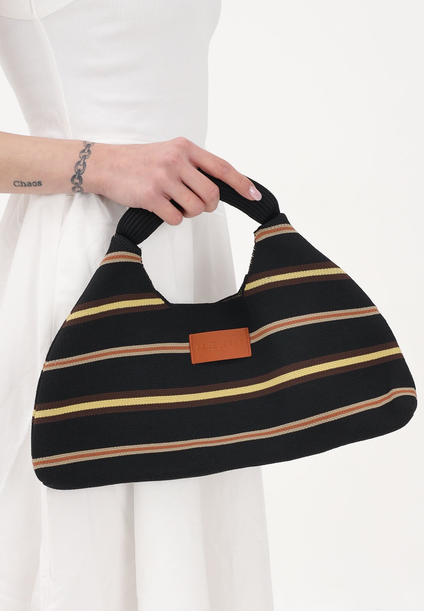 ME FUI Borsa a mano nera da donna con motivo a righe MA26-SW0110BK . ME FUI 