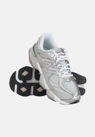 NEW BALANCE Sneakers 9060 Lace argento per uomo e donna G90602LB . NEW BALANCE 