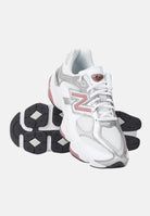 NEW BALANCE Sneakers 9060 bianche, rosa e argento da donna G906082T . NEW BALANCE 