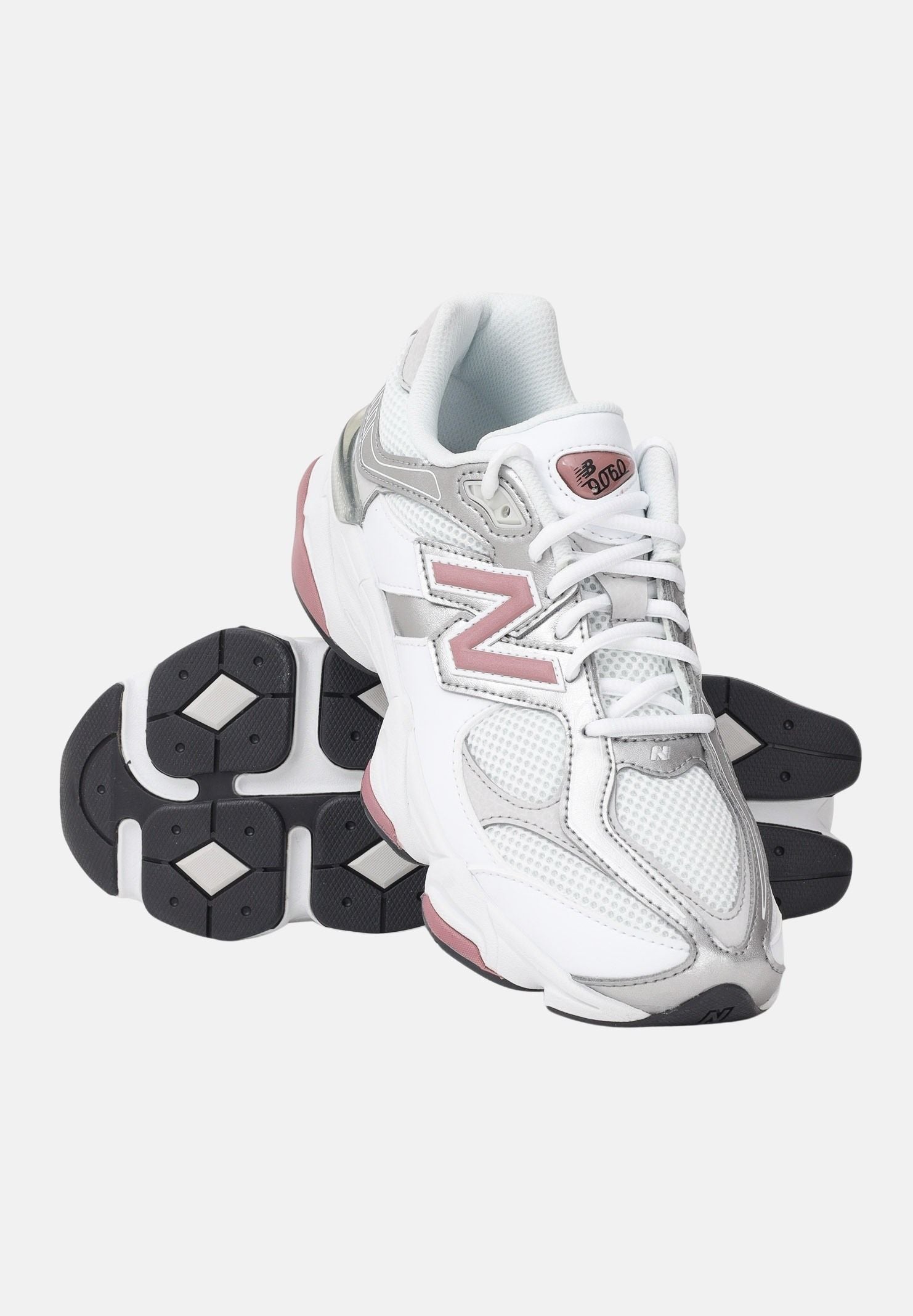 NEW BALANCE Sneakers 9060 bianche, rosa e argento da donna G906082T . NEW BALANCE 
