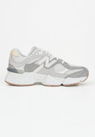 NEW BALANCE Sneakers 9060 grigie per uomo e donna GC9060AB . NEW BALANCE 