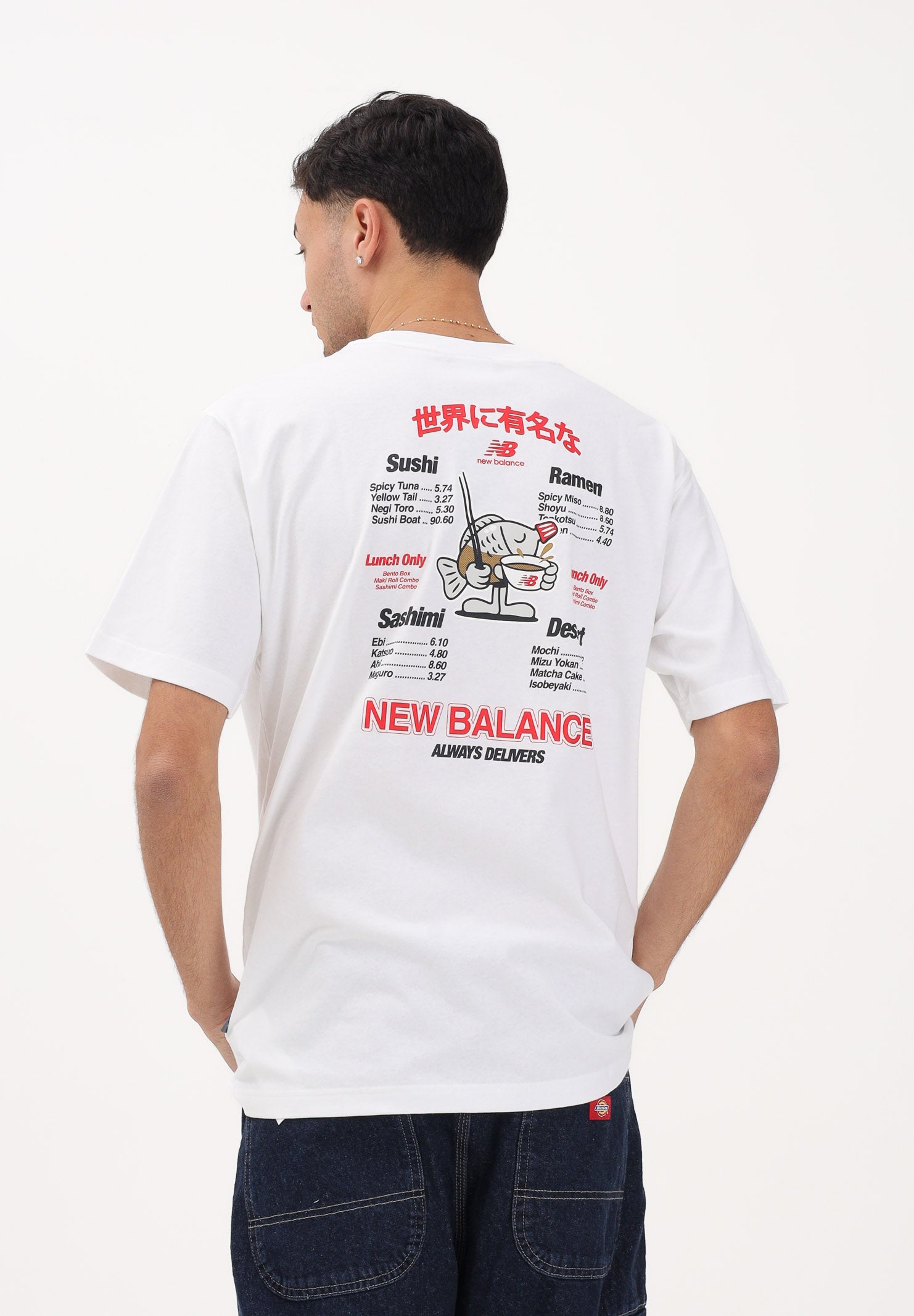 NEW BALANCE T-shirt a manica corta Ramen bianca da uomo MT61H51DWT . NEW BALANCE 
