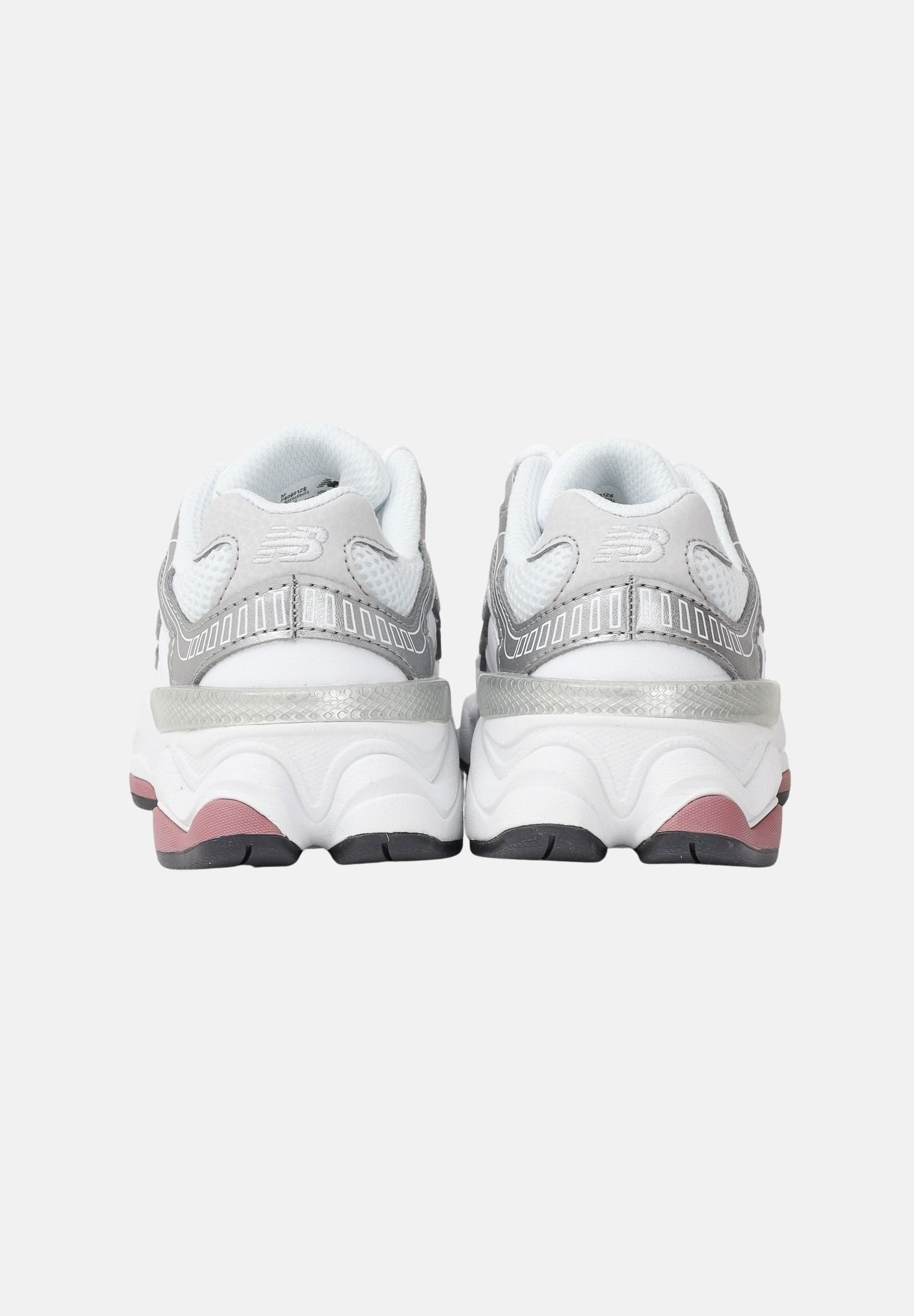 NEW BALANCE Sneakers 9060 Lace bianche, rosa e argento da bambina P90601Z6 . NEW BALANCE 