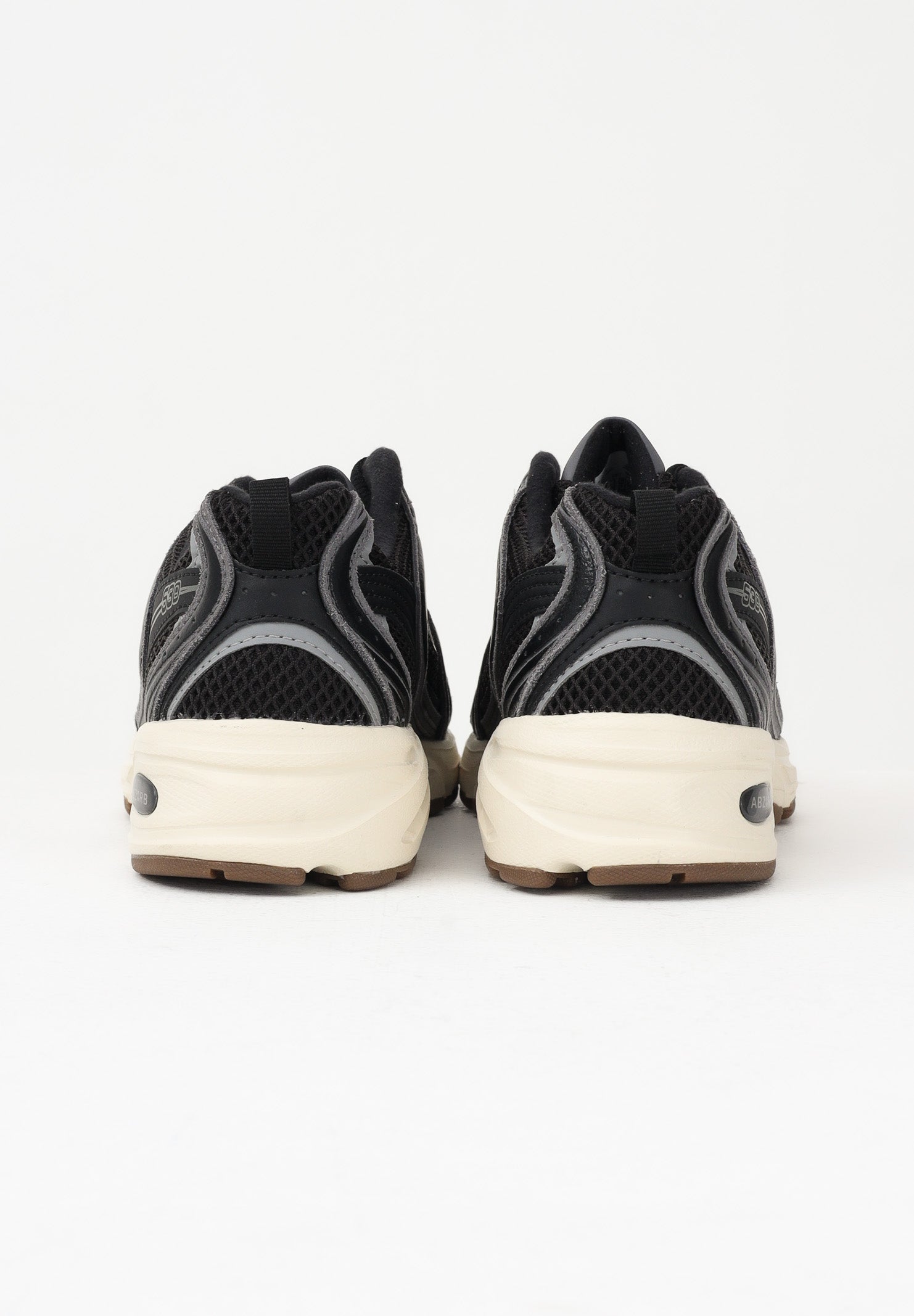 NEW BALANCE Sneakers 530 nere per uomo e donna U5309TN . NEW BALANCE 