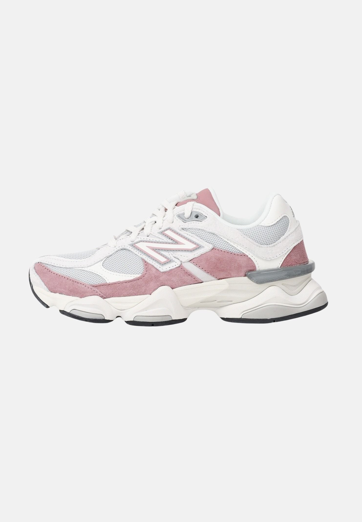 NEW BALANCE Sneakers 9060 bianche e rosa da donna U906040V . NEW BALANCE 