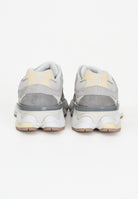 NEW BALANCE Sneakers 9060 grigie da uomo U9060AUB . NEW BALANCE 
