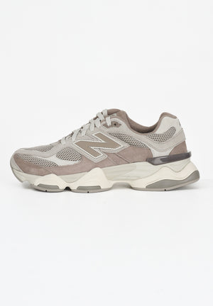 NEW BALANCE Sneakers 9060 marroni da uomo U9060ERC . NEW BALANCE 