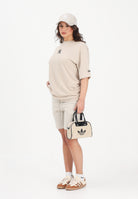 NEW ERA Shorts sportivo New York Yankees MLB League Essential beige per uomo e donna 60675755 . NEW ERA 