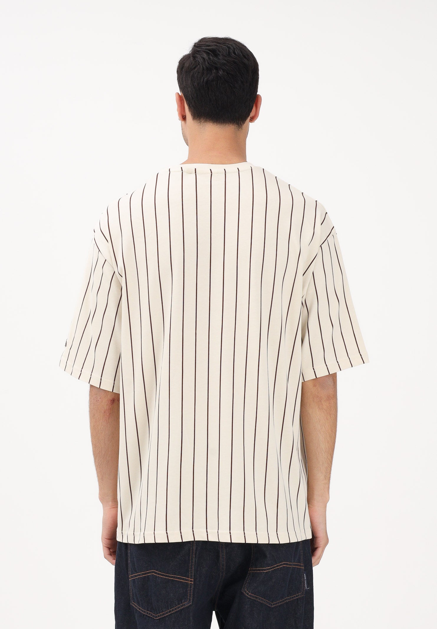 NEW ERA T-shirt a manica corta Oversized New Era Pinstripe panna per uomo e donna 60771551 . NEW ERA 