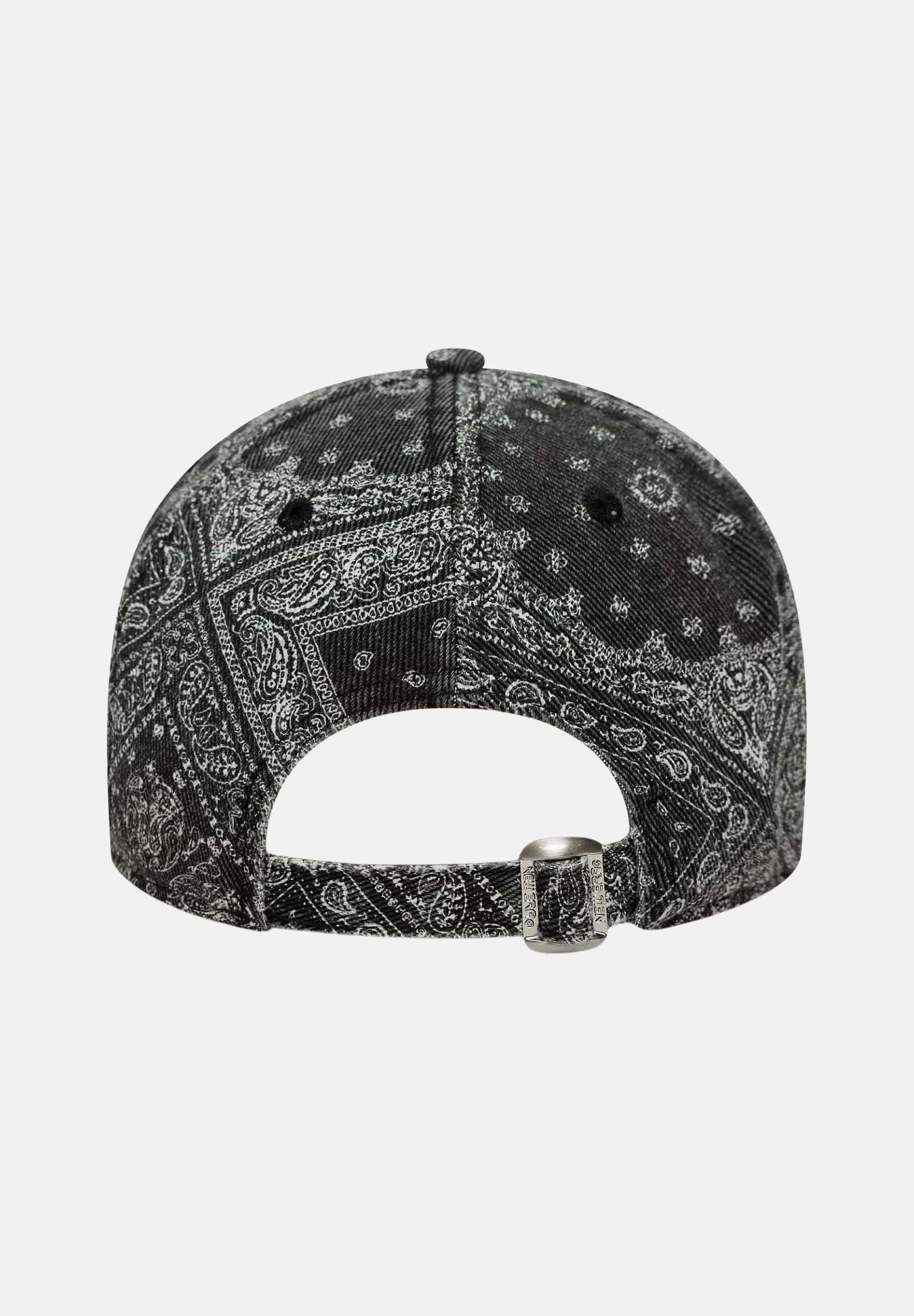 NEW ERA Cappello con visiera 9TWENTY New York Yankees MLB Washed Paisley  in denim nero per uomo e donna 60771827 . NEW ERA 