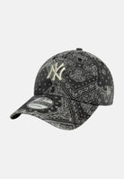 NEW ERA Cappello con visiera 9TWENTY New York Yankees MLB Washed Paisley  in denim nero per uomo e donna 60771827 . NEW ERA 
