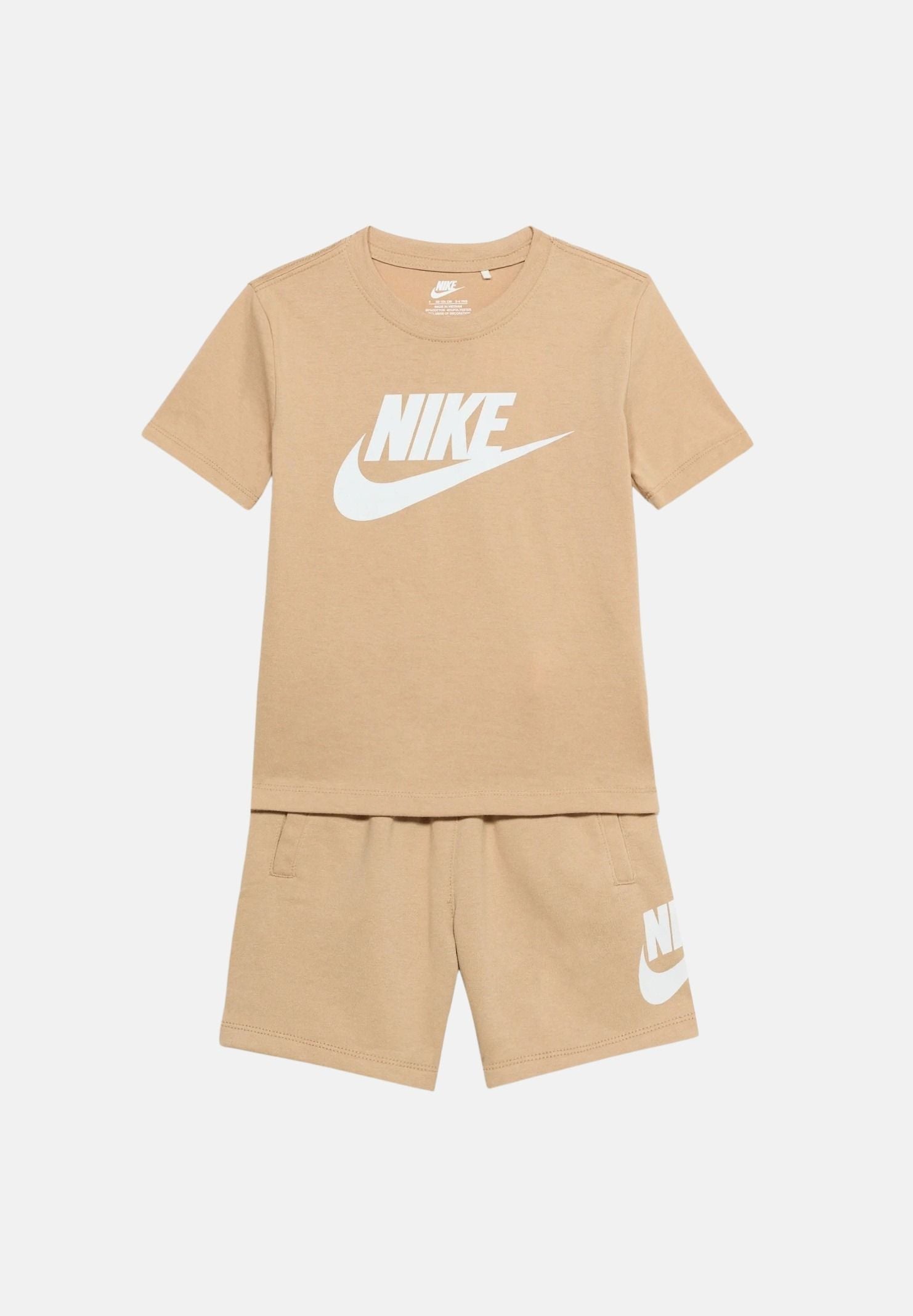 NIKE Completino CLUB TEE beige per bambino e bambina con stampa logo 86L596 X0L NIKE 