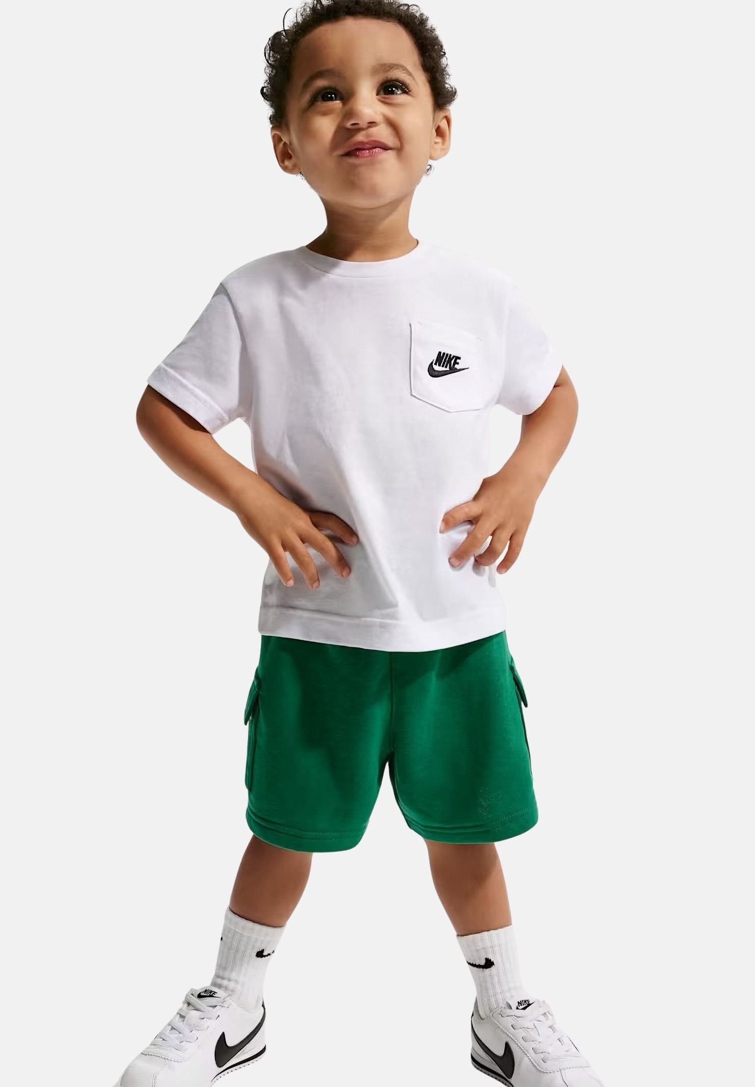 NIKE Completino Sportswear Pocket bianco e verde da bambino 86N041 EJ1 NIKE 