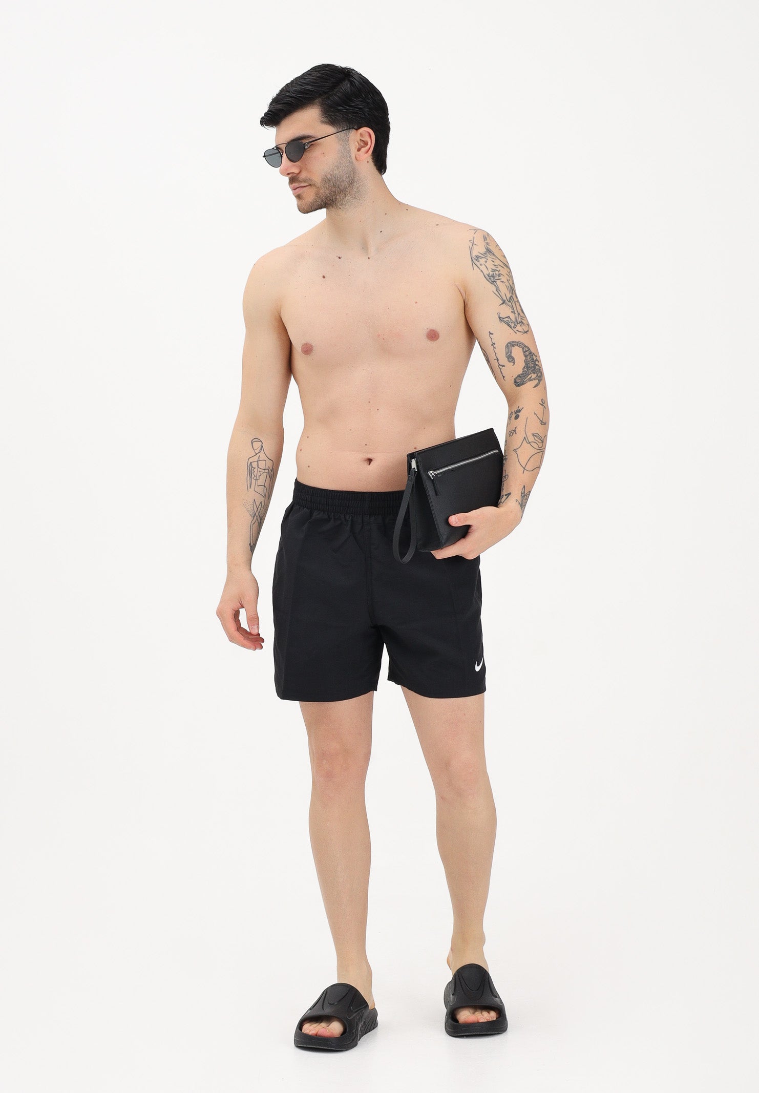 NIKE Shorts mare nero da uomo con logo NESSF560 001 NIKE 