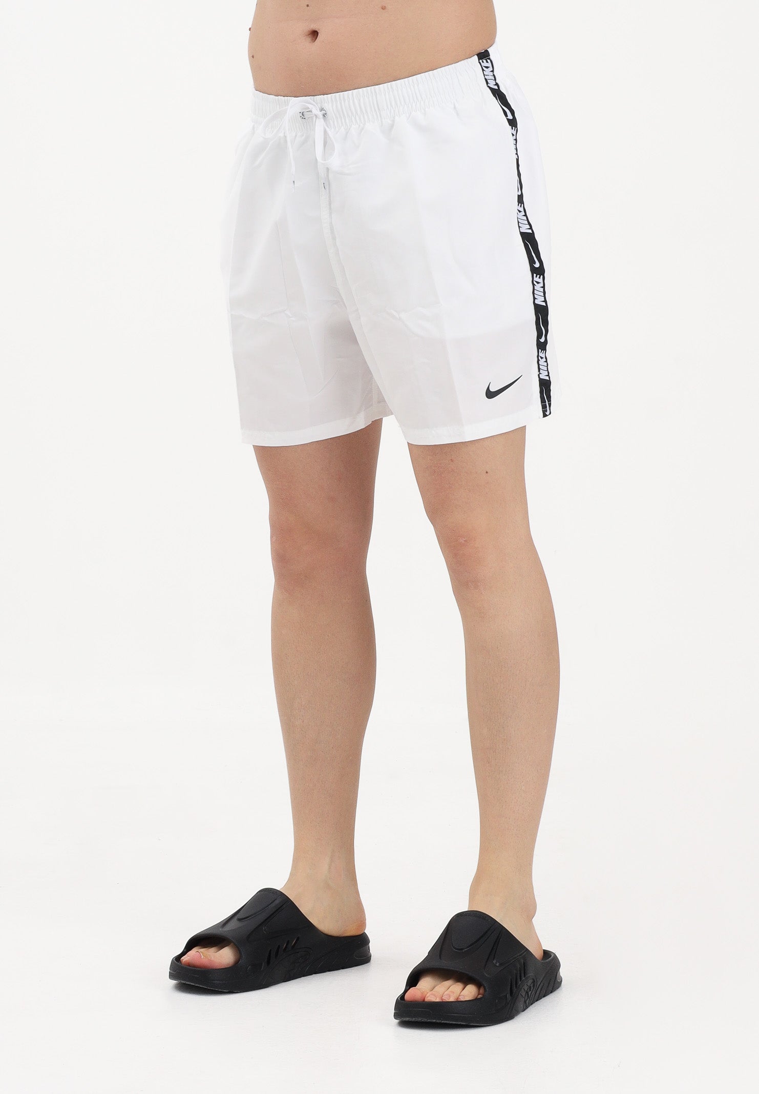 NIKE Shorts mare bianco da uomo con banda laterale logata NESSG555 100 NIKE 