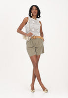 ONLY Shorts verde da donna con cintura 15370298 ME ONLY 