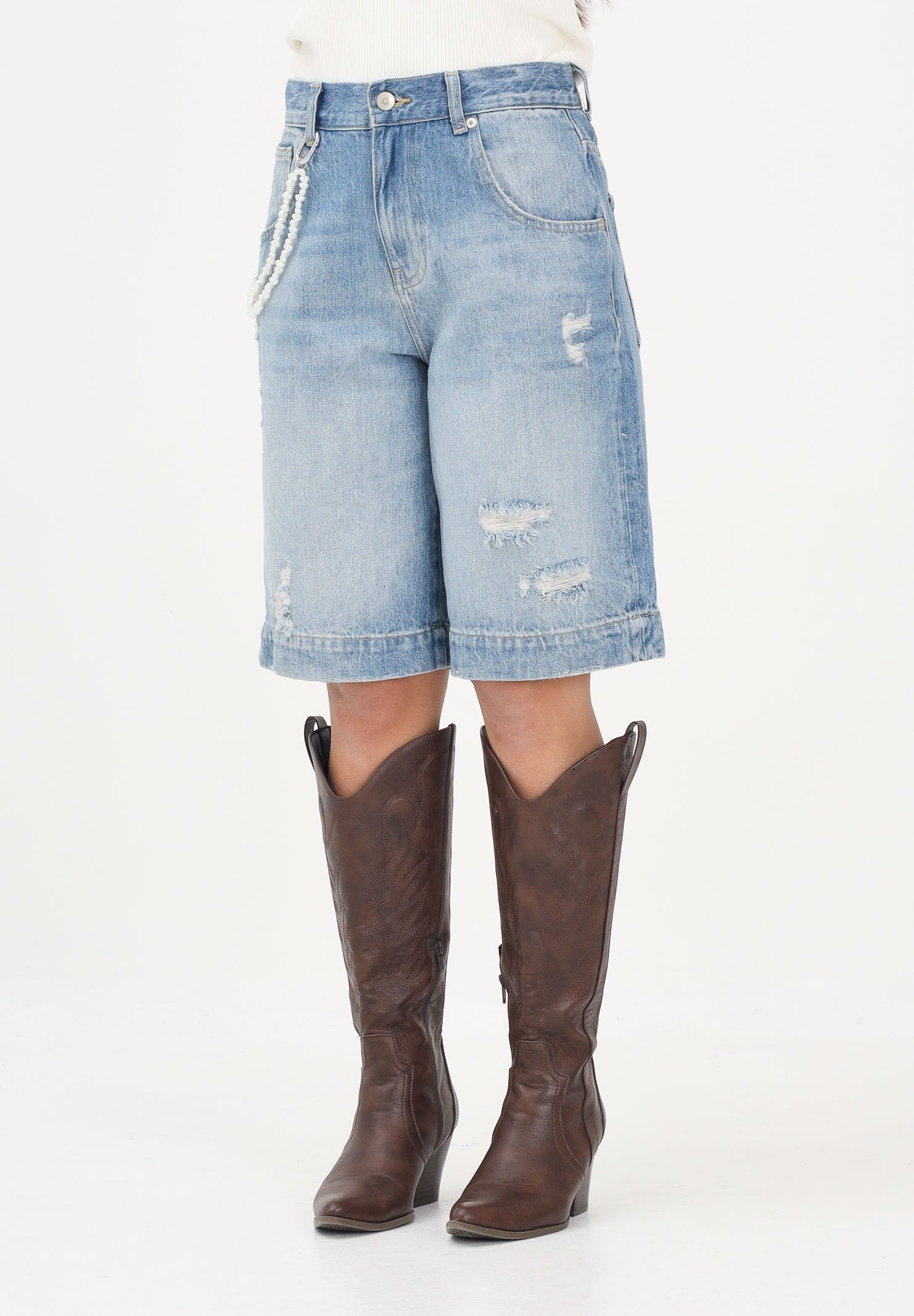 ONLY Bermuda in denim chiaro da donna con charms perline 15371252 MEBL ONLY 